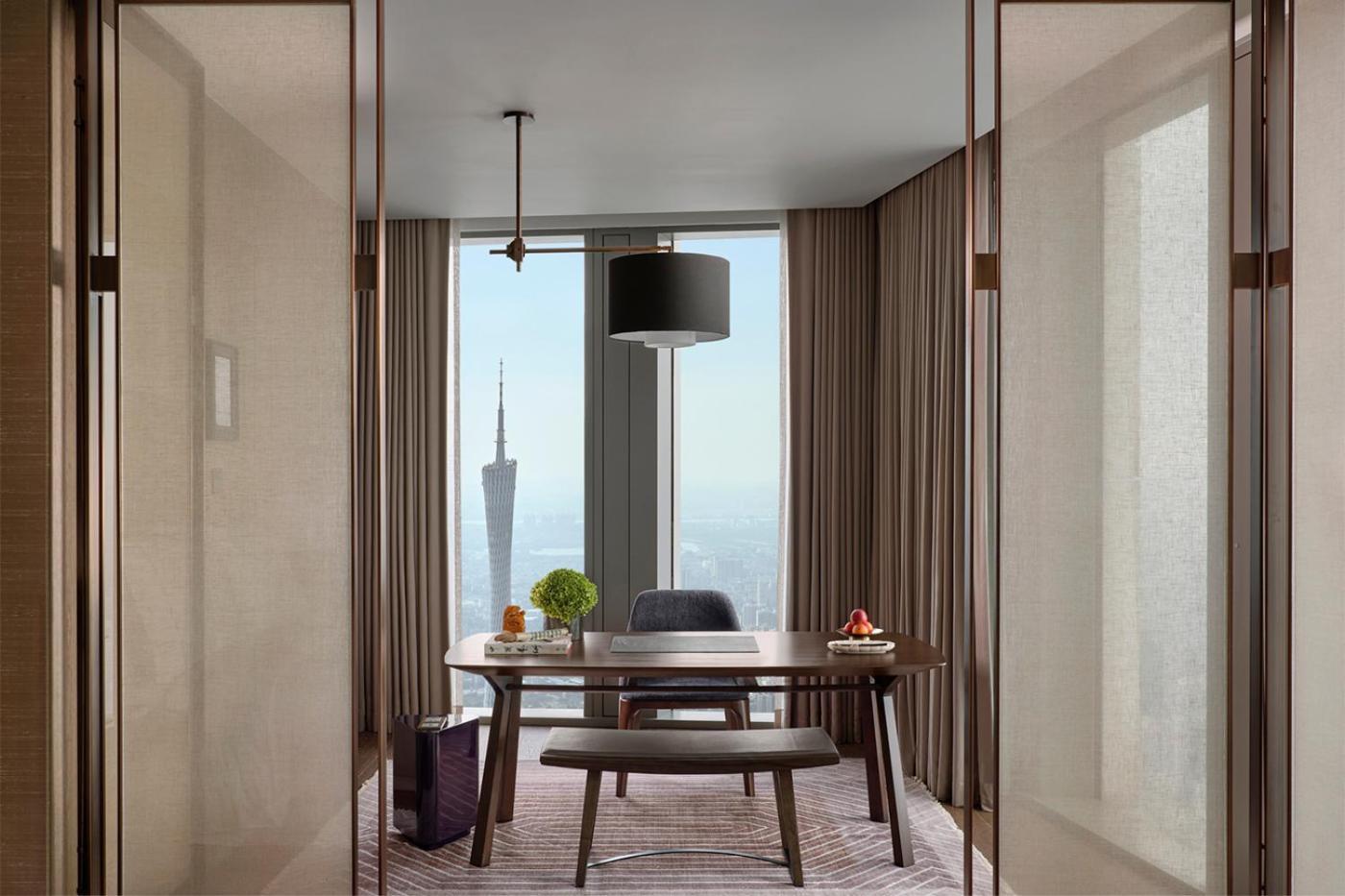 Rosewood Guangzhou, Enjoy Free Shuttle Bus Service Between The Hotel And The Canton Fair Complex During The Canton Fair Exteriör bild